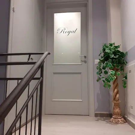 Royal & Breakfast Panzió