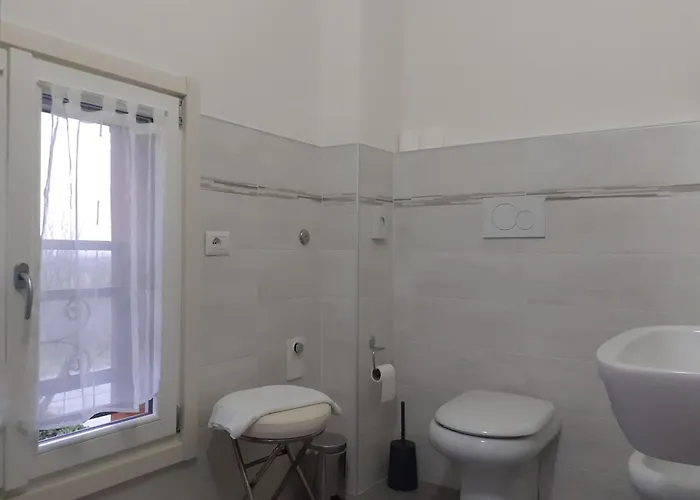 Royal & Breakfast Panzió Modena