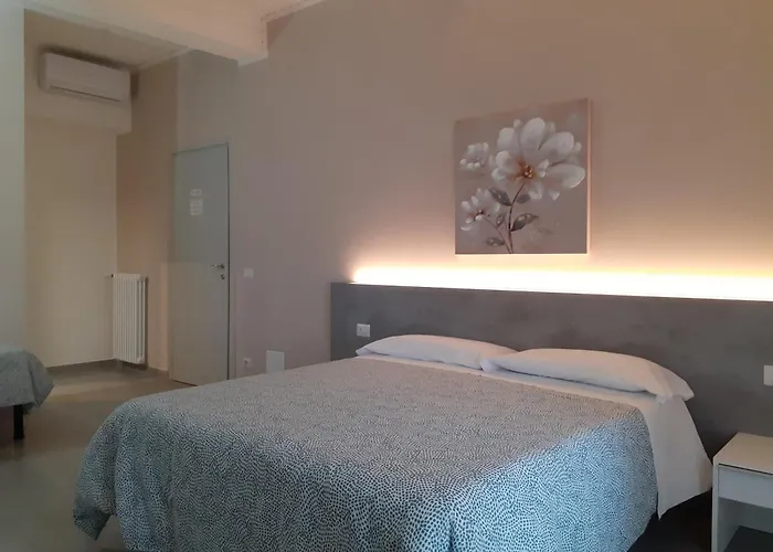 Royal & Breakfast 3*