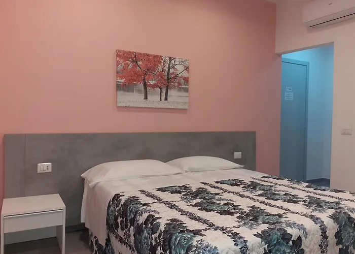 Royal & Breakfast 住宿加早餐酒店 3*